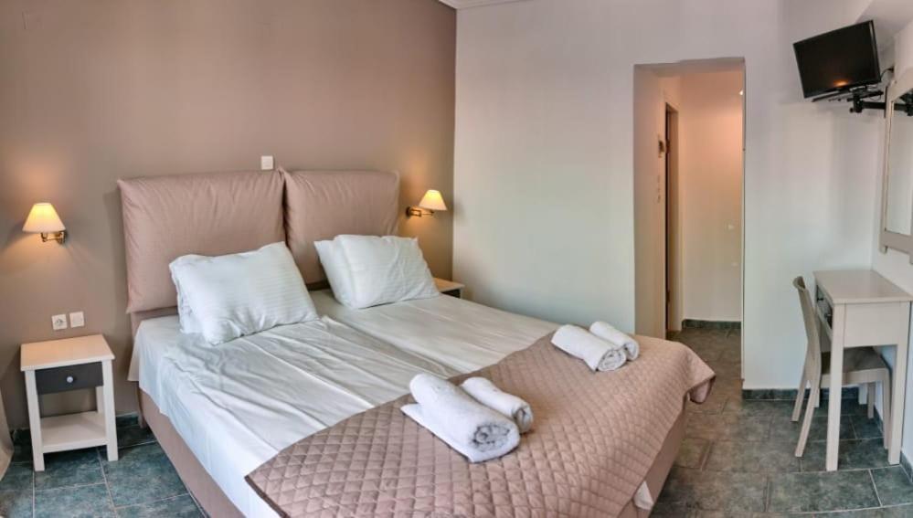 Hotel Blue Star 2 Pyrgi Thermis Exterior foto